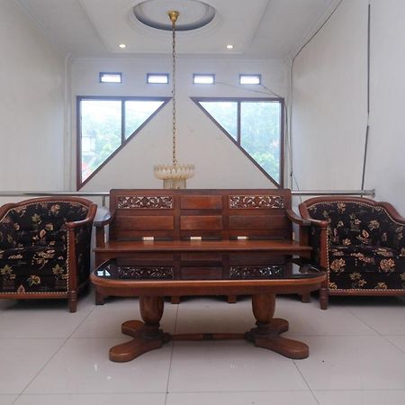 Urbanview Hotel Pondok Anggun Yogyakarta By Reddoorz Maguwo Exteriér fotografie