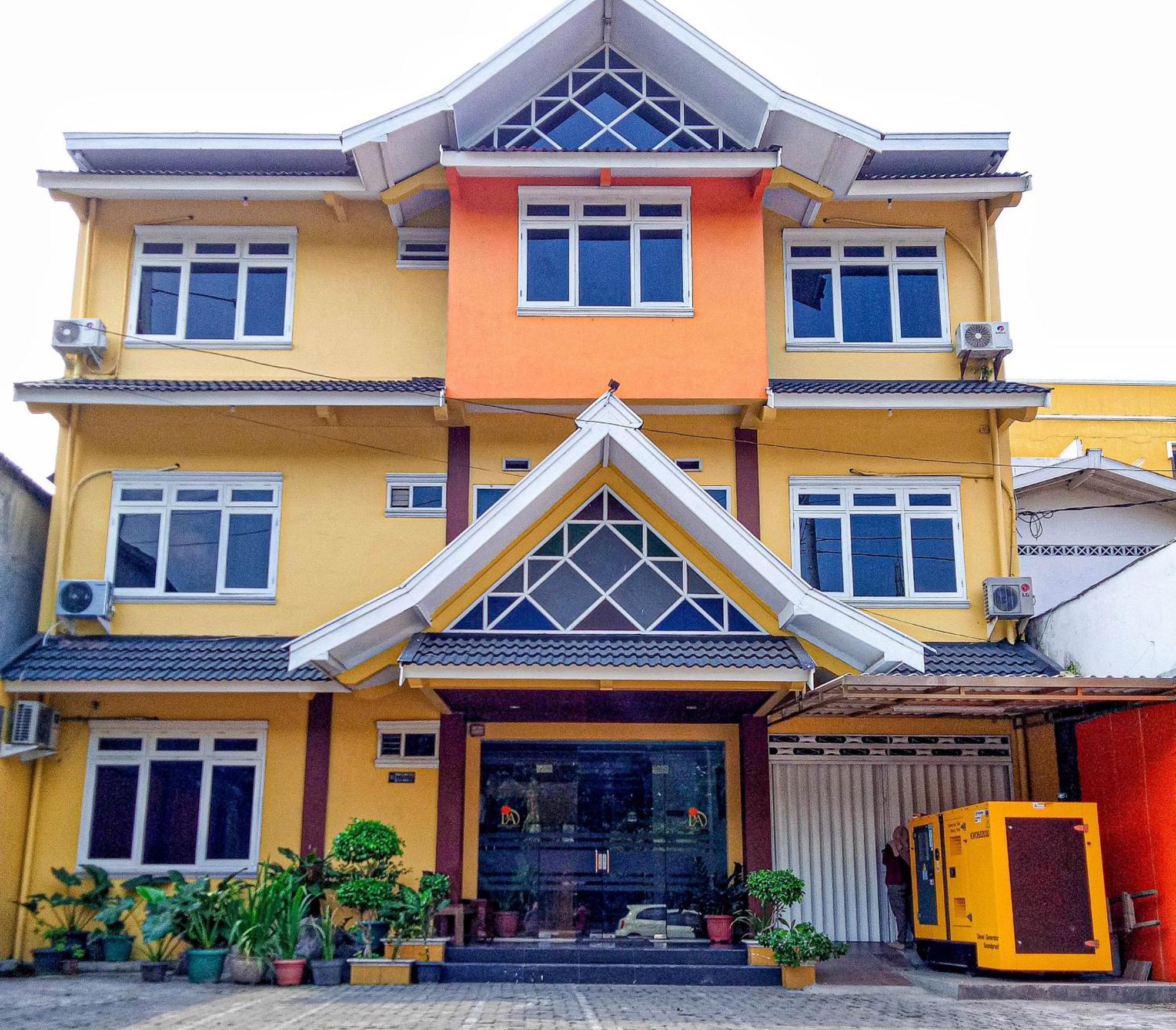 Urbanview Hotel Pondok Anggun Yogyakarta By Reddoorz Maguwo Exteriér fotografie