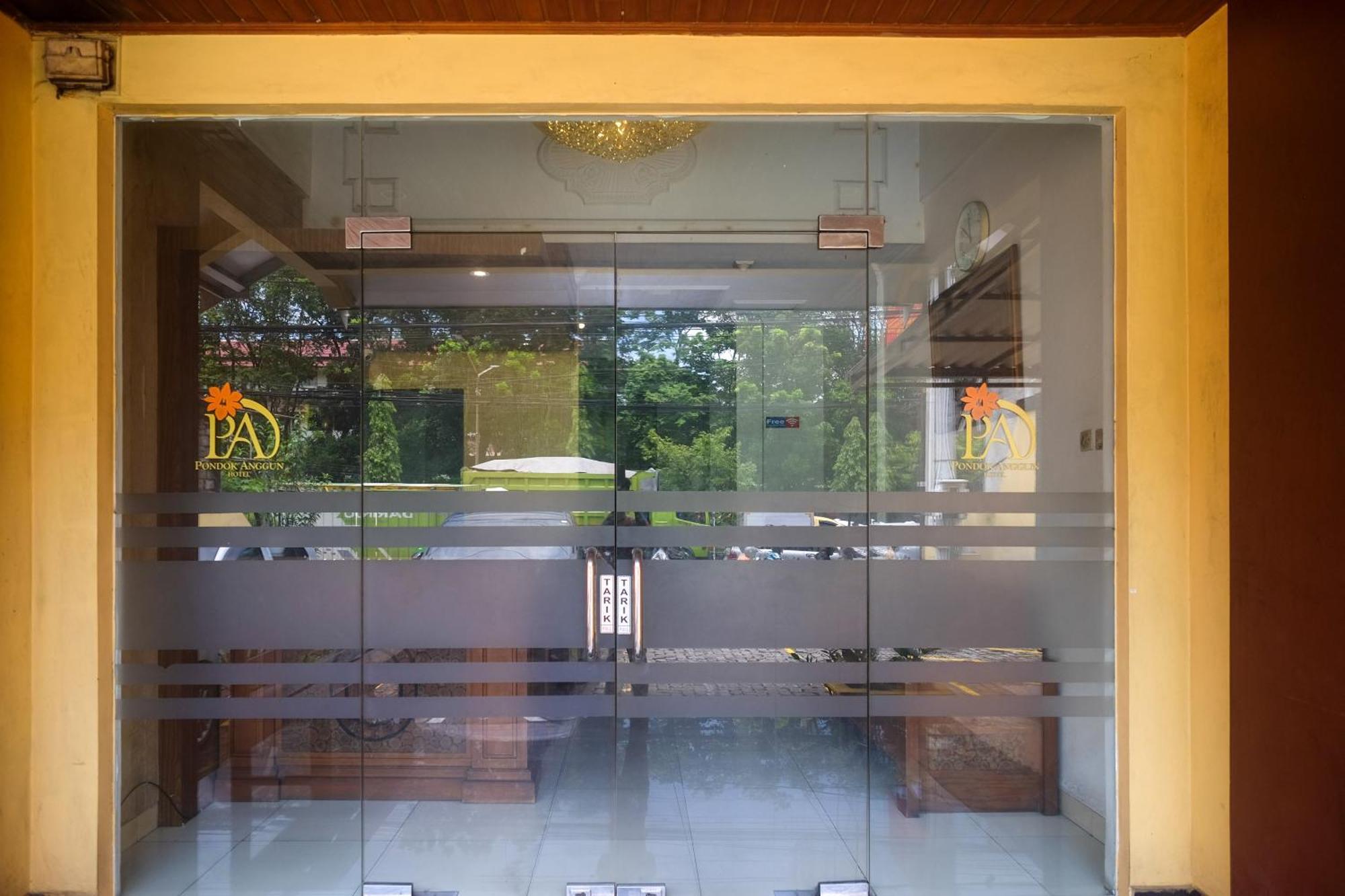 Urbanview Hotel Pondok Anggun Yogyakarta By Reddoorz Maguwo Exteriér fotografie
