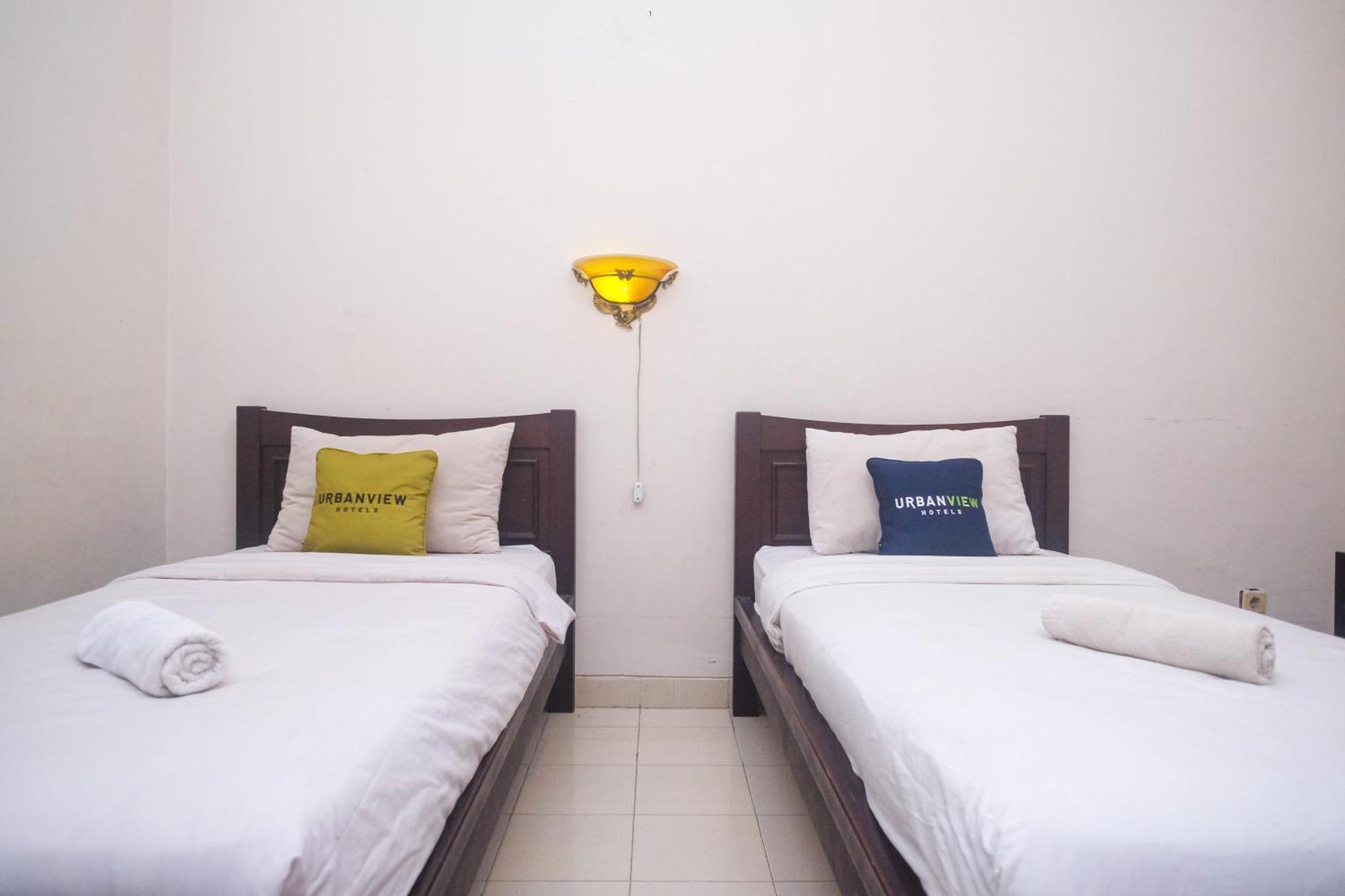 Urbanview Hotel Pondok Anggun Yogyakarta By Reddoorz Maguwo Exteriér fotografie