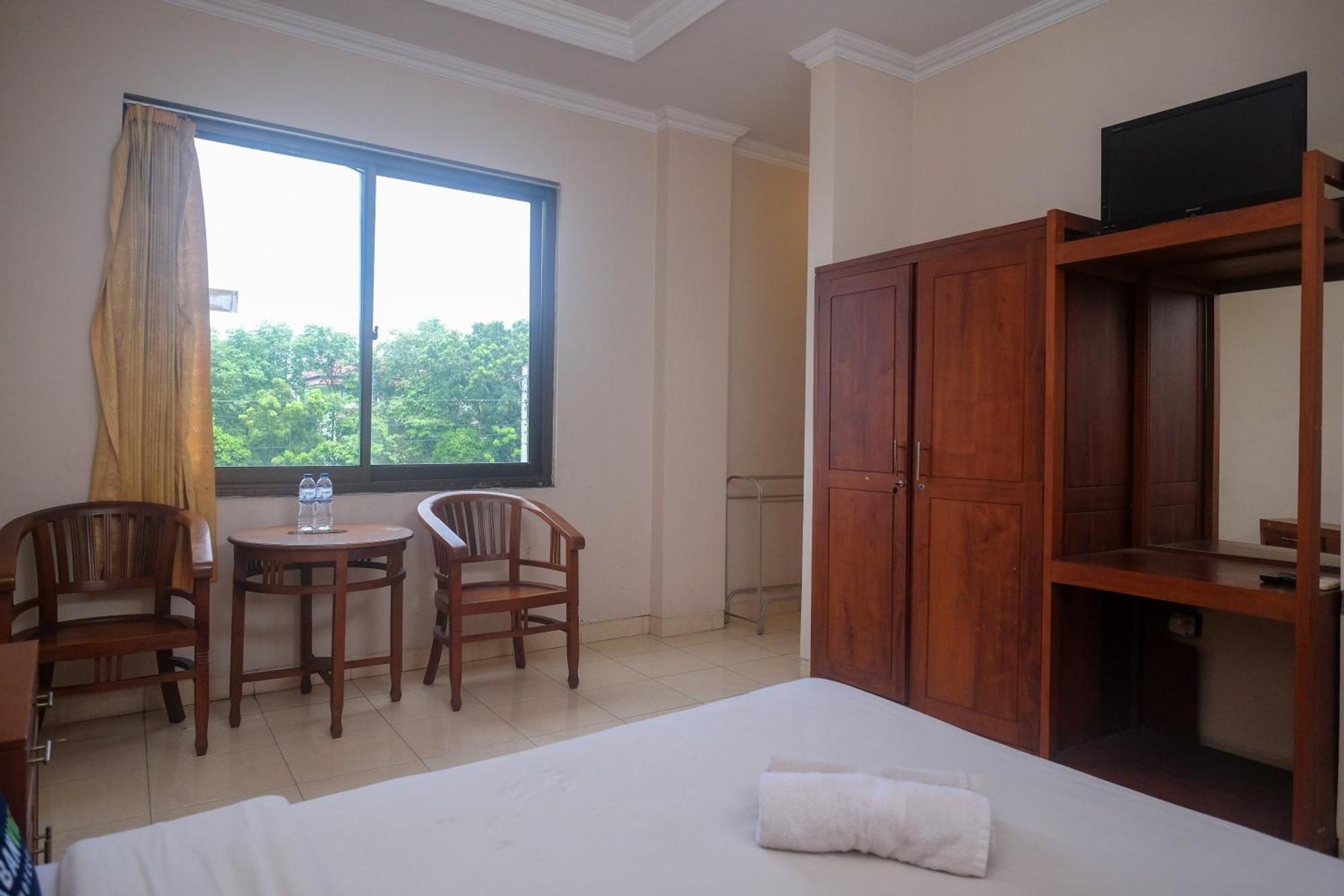 Urbanview Hotel Pondok Anggun Yogyakarta By Reddoorz Maguwo Exteriér fotografie