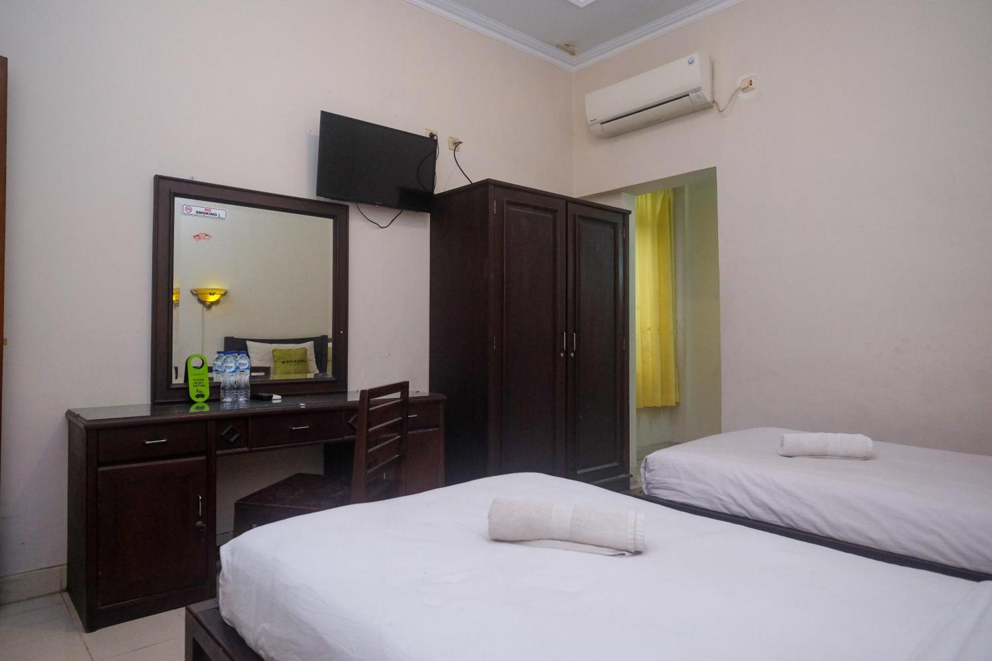 Urbanview Hotel Pondok Anggun Yogyakarta By Reddoorz Maguwo Exteriér fotografie