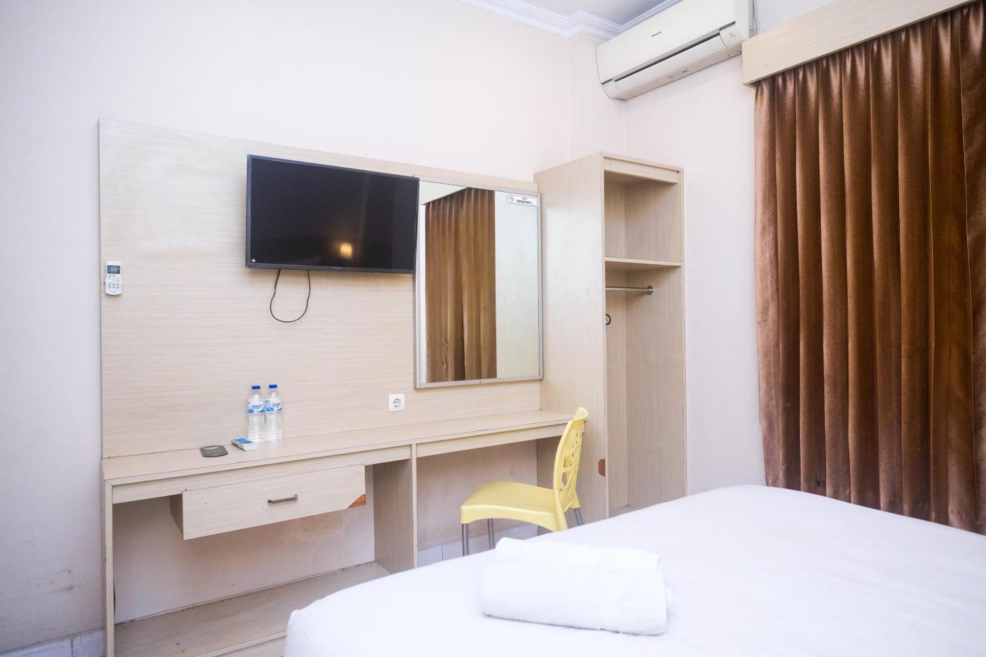 Urbanview Hotel Pondok Anggun Yogyakarta By Reddoorz Maguwo Exteriér fotografie
