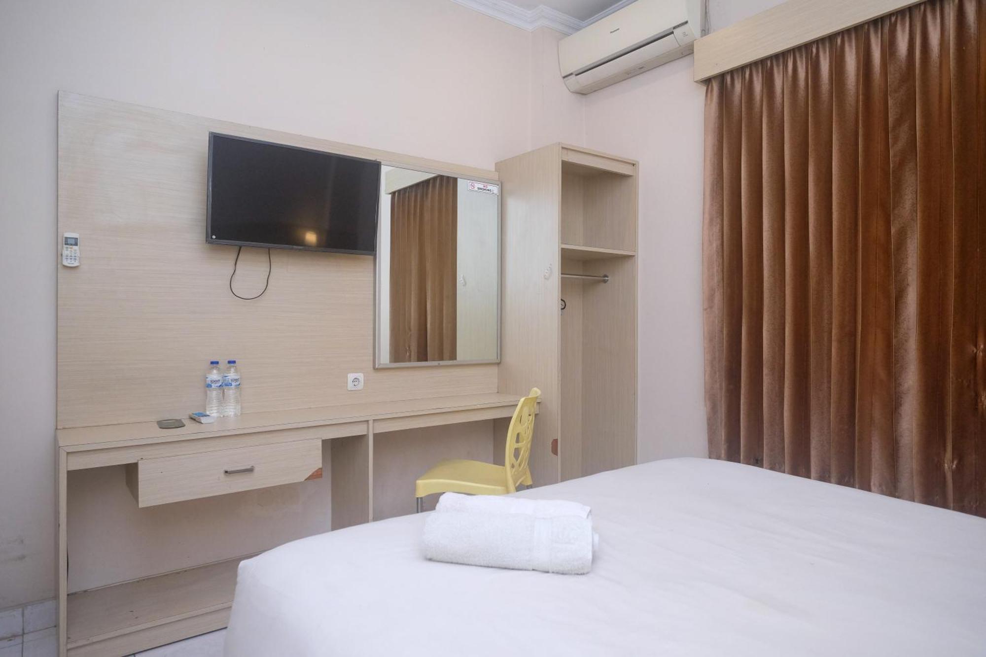 Urbanview Hotel Pondok Anggun Yogyakarta By Reddoorz Maguwo Exteriér fotografie
