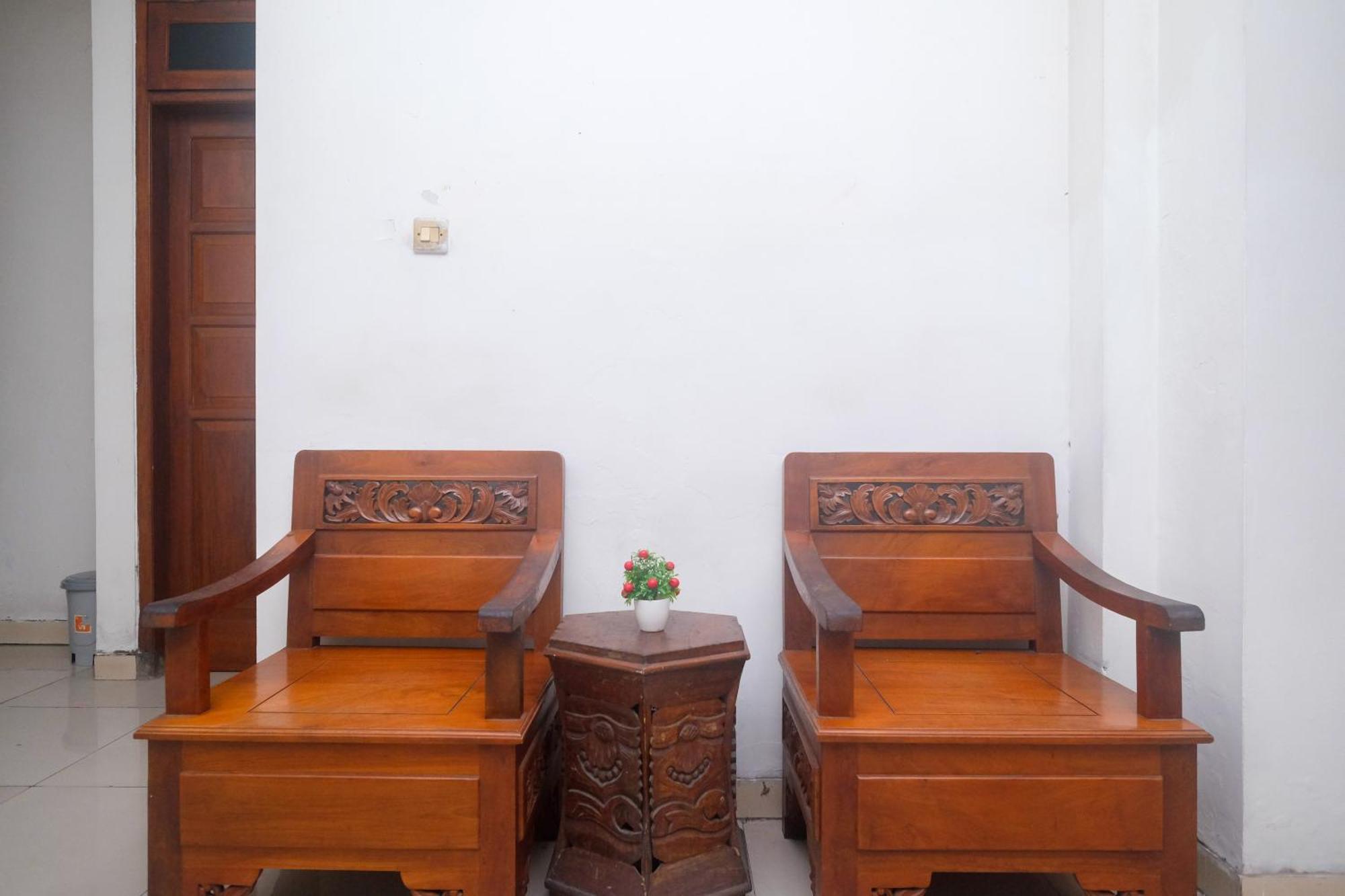 Urbanview Hotel Pondok Anggun Yogyakarta By Reddoorz Maguwo Exteriér fotografie