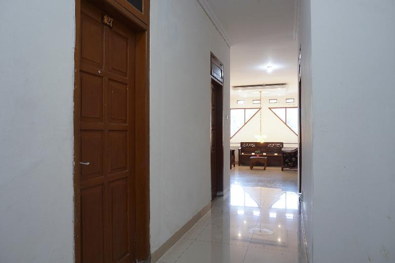 Urbanview Hotel Pondok Anggun Yogyakarta By Reddoorz Maguwo Exteriér fotografie